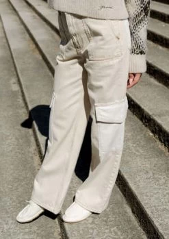 About ArianneOllie Shoes - White -Fashion comprehensive store About Arianne Ollie shoes White 20230913001231