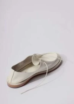 About ArianneOllie Shoes - White -Fashion comprehensive store About Arianne Ollie shoes White 20230913001235