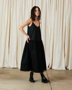 Ali GoldenDROP WAIST RUFFLE DRESS W/ MESH SKIRT - BLACK -Fashion comprehensive store DROP WAIST RUFFLE DRESS W MESH SKIRT BLACK 20230829000644 2