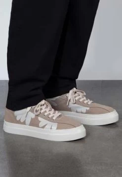 Stepney Workers ClubDellow Cup Shroom Hands Suede Sneakers - Earth/White