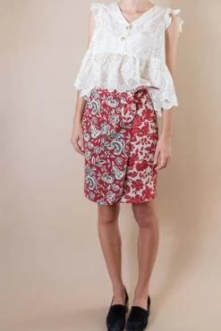 Jess MeanyVerbena Skirt - Red Florals 9 Jess MeanyVerbena Skirt - Red Florals -Fashion comprehensive store Jess Meany Verbena Skirt Red Florals 20230826023845