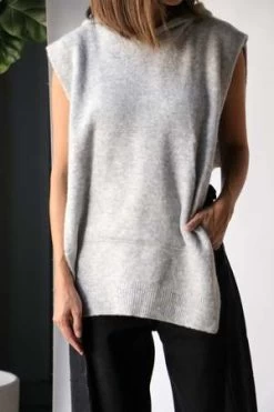 TibiDouillet Hooded Dickie - Light Heather Grey