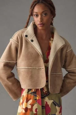 VelvetKelly Short Sherpa Jacket - Sand/Black